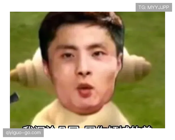 石宇奇训练完直接拎包去秀场，这反差谁懂啊