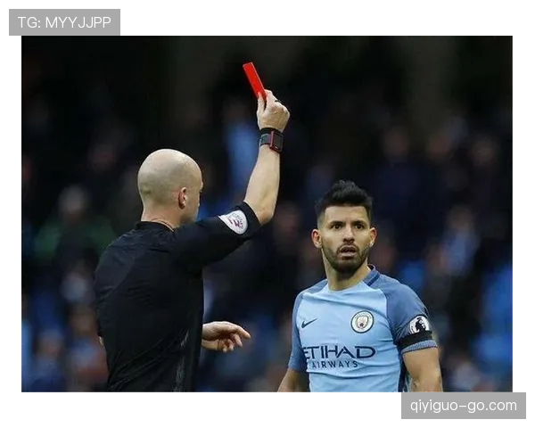 裁判出牌标准全解析：黄牌红牌判罚细节与常见误区