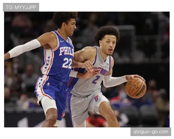 凯德·坎宁安利用挡拆创造更多三分机会，提升球队外围得分效率