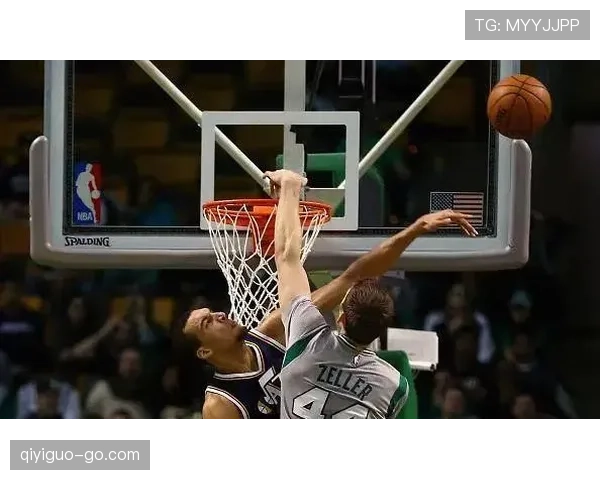 全面解析NBA防守三秒违例规则，教你如何正确站位避免被吹罚